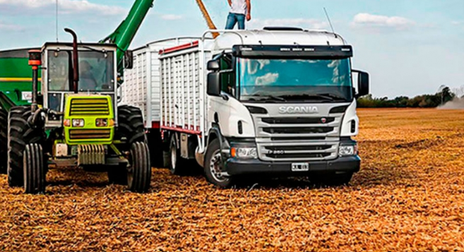 El Gobierno derogó las tarifas de referencia para fletes de granos y amplió la  libertad económica en el agroLa Secretaria de Transporte dispuso que el transporte de cereales ya no deberá seguir tarifas referencia para apostar a la negociación directa entre privados dentro de un marco&nbsp;regulado.