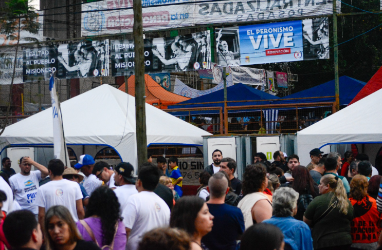 La Renovación celebró un acto multitudinario por el día de la lealtad&nbsp;peronista